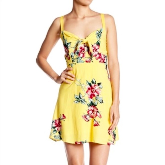 Socialite Knot Front Babydoll Dress NWOT - Picture 2 of 3